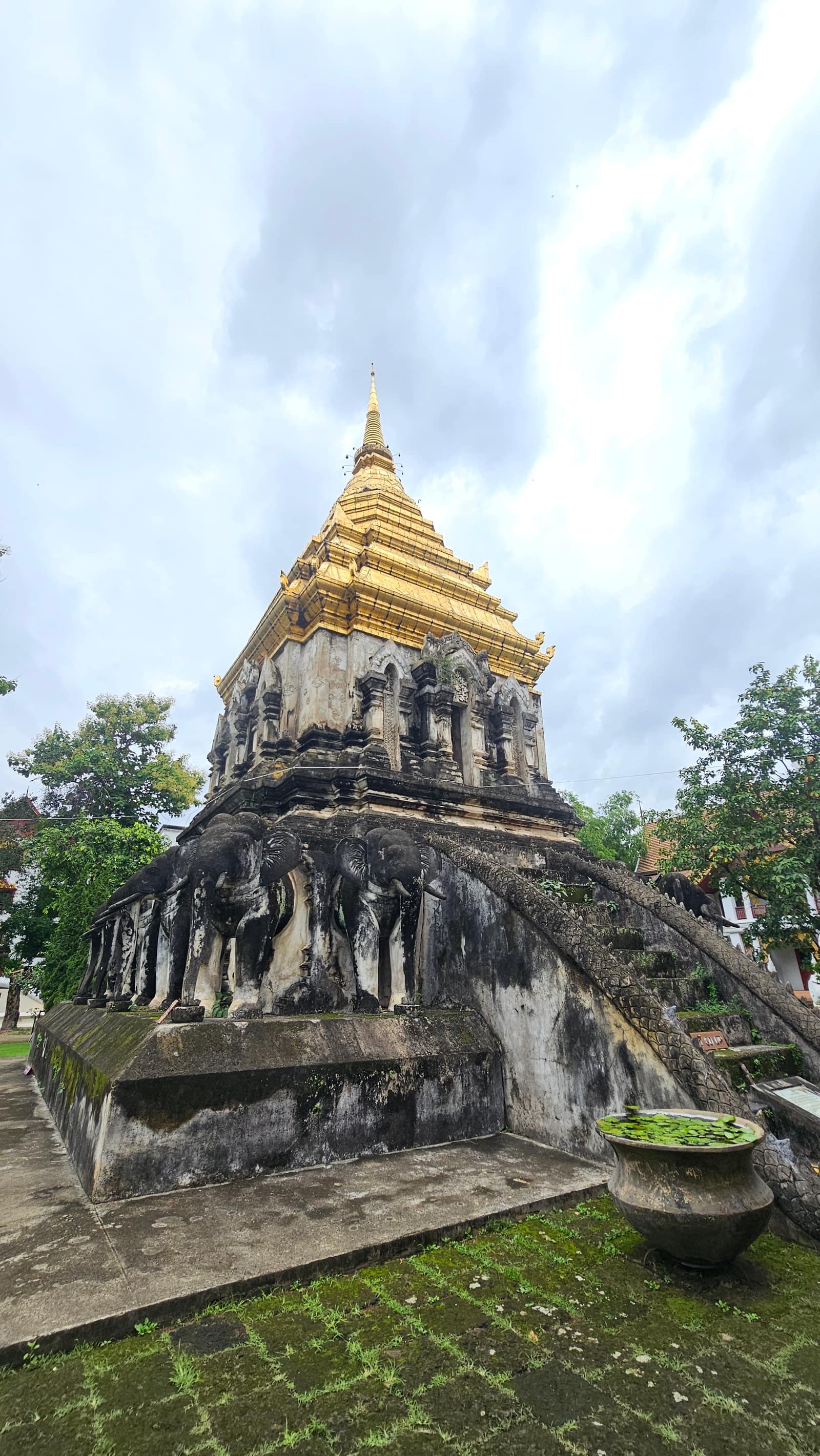 พระสีลา — Wat Chiang Man, Chiang Mai